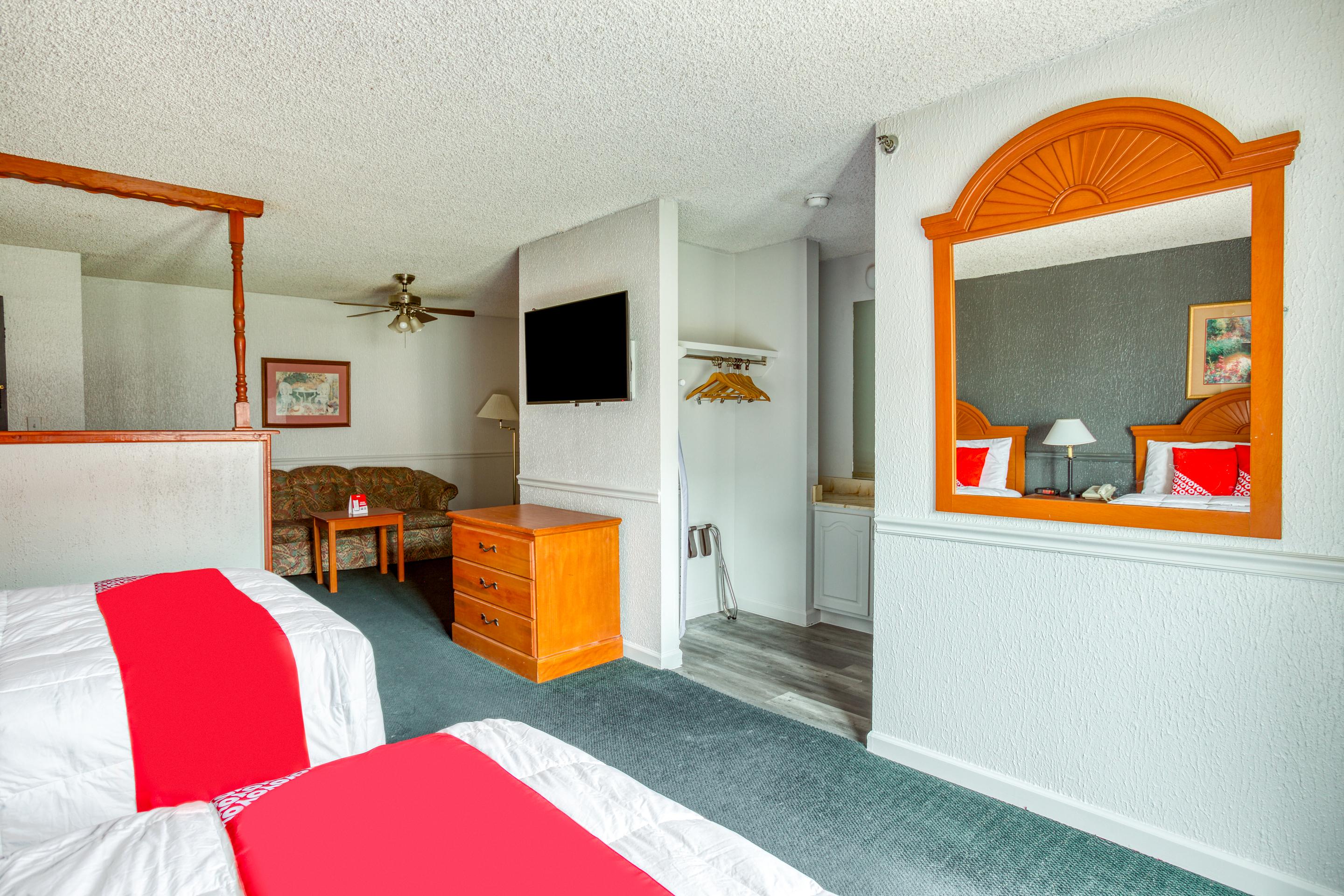Oyo Townhouse Tulsa Woodland Hills Hotel Buitenkant foto
