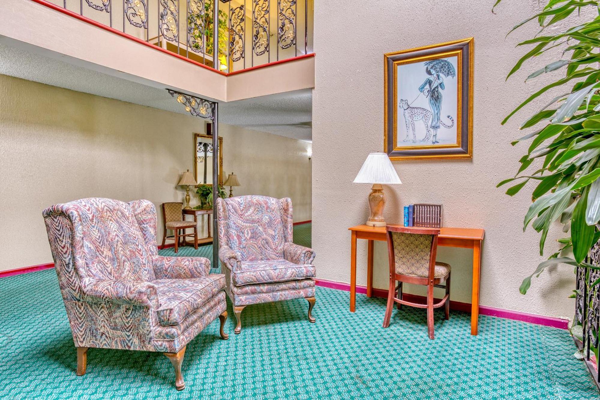 Oyo Townhouse Tulsa Woodland Hills Hotel Buitenkant foto