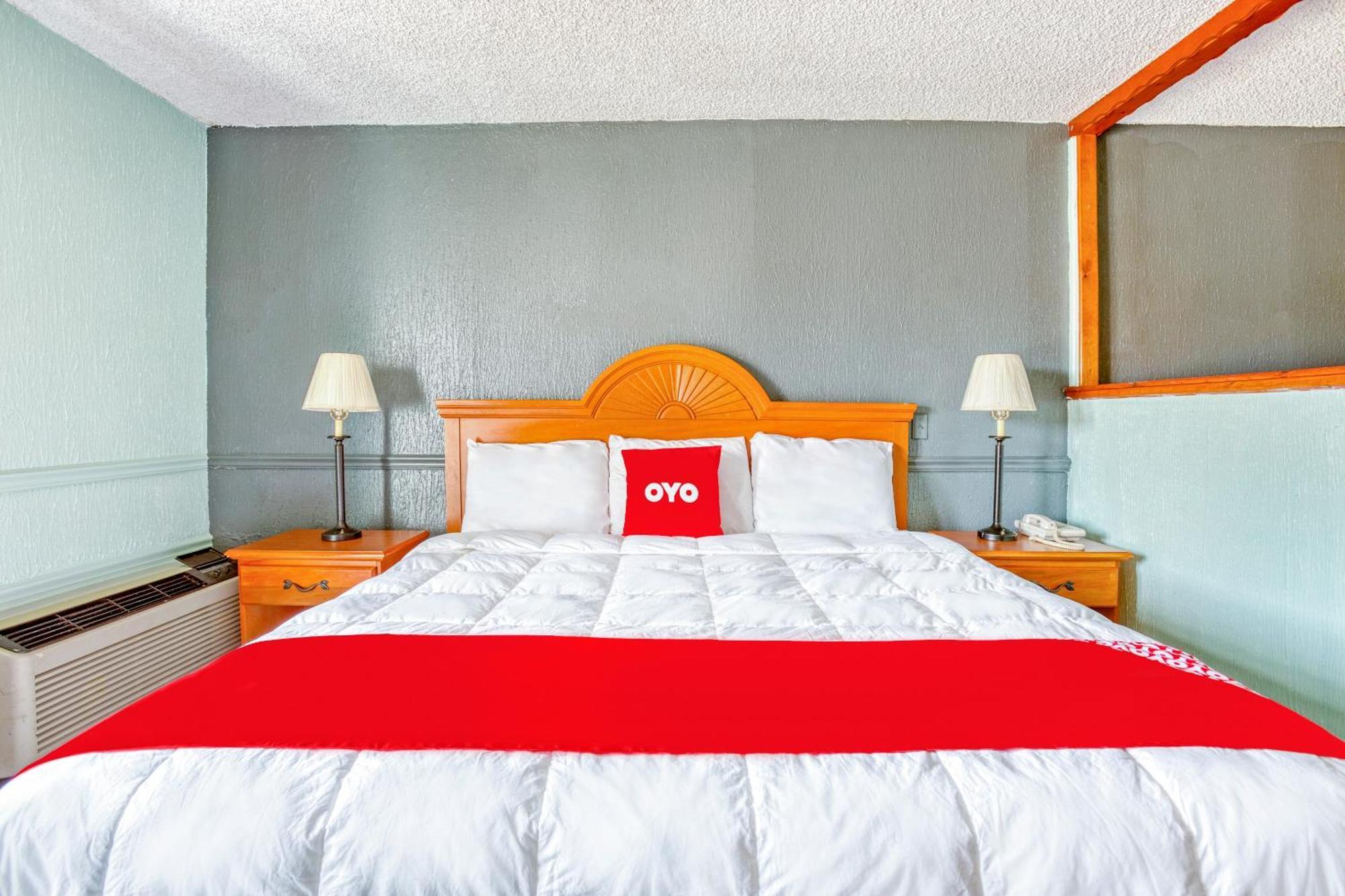 Oyo Townhouse Tulsa Woodland Hills Hotel Buitenkant foto
