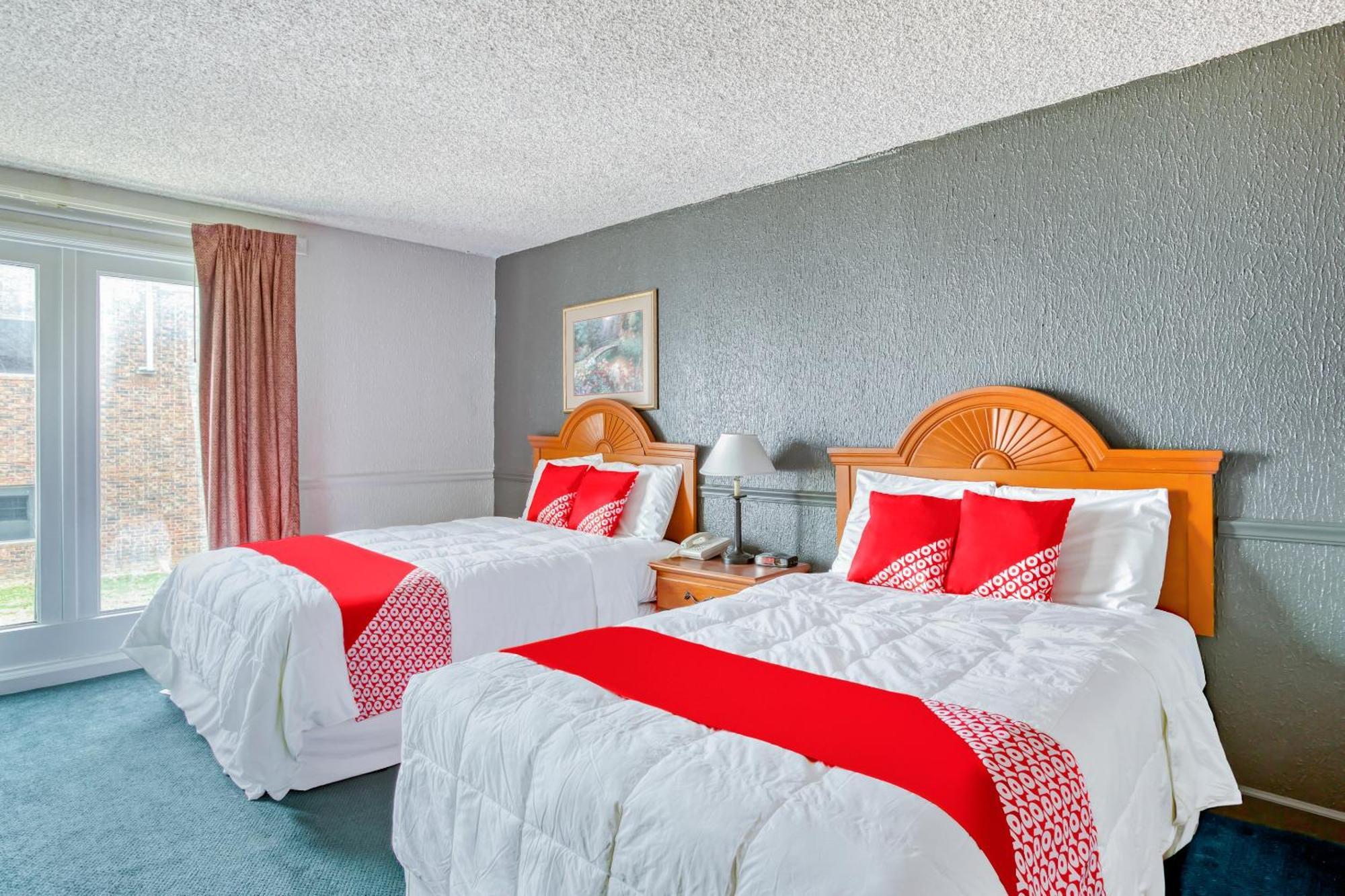 Oyo Townhouse Tulsa Woodland Hills Hotel Buitenkant foto