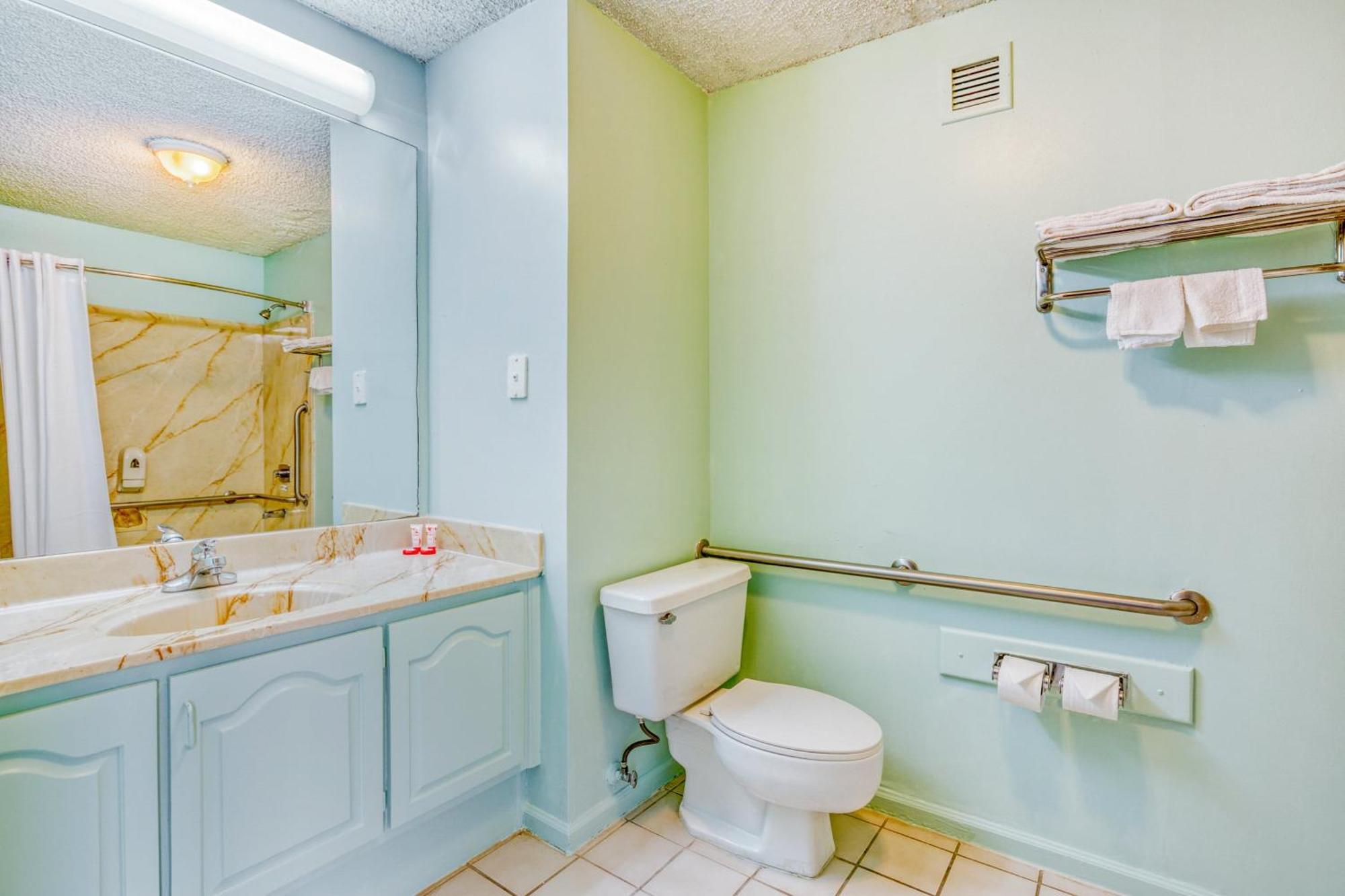 Oyo Townhouse Tulsa Woodland Hills Hotel Buitenkant foto
