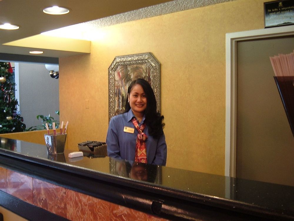Oyo Townhouse Tulsa Woodland Hills Hotel Buitenkant foto